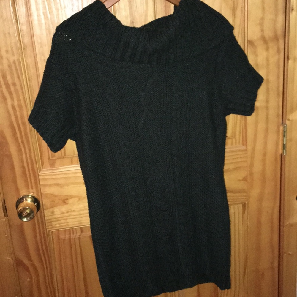 Beautiful cable cowlneck sweater!